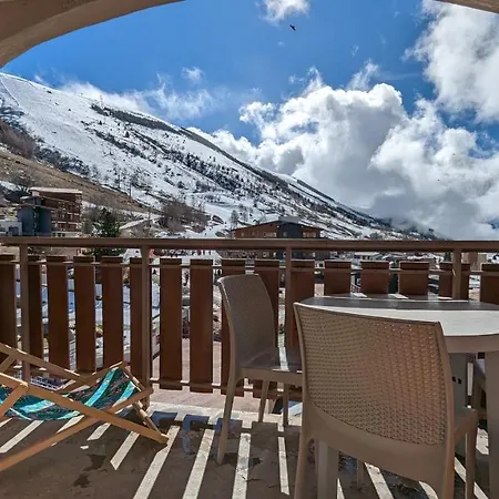 Au Pied Des Pistes Avec Panorama Sur Les Montagnes 公寓